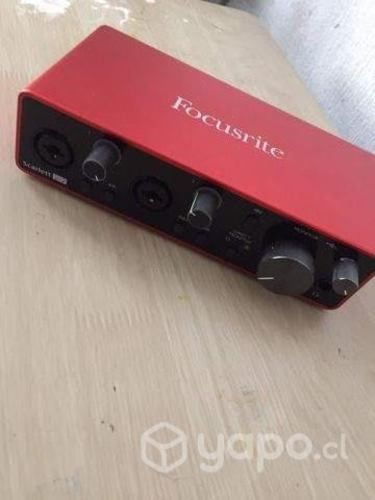 Interfaz De Audio Focusrite Scarlett 2i2 3.ª Gen