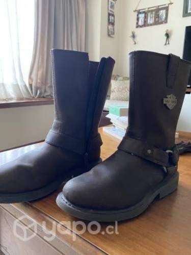 Botas Harley Davison prácticamente nuevas