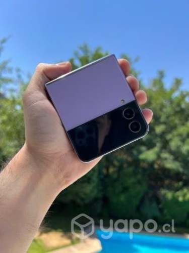 Samsung Galaxy Z Flip4