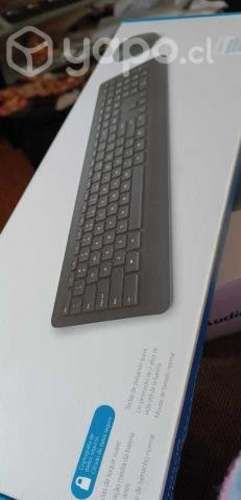 Kit Mouse Inalambrico y Teclado 900 Desktop