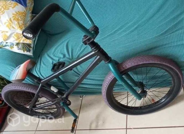 Bmx mongoose