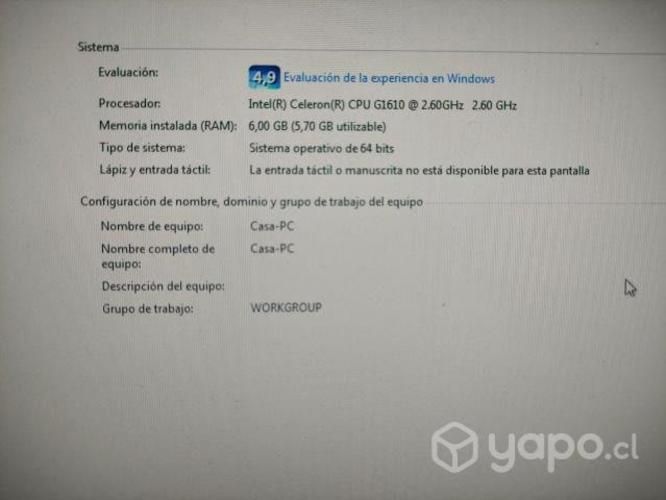 Computador escritorio impecable