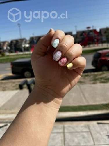 Uñas semipermanentes