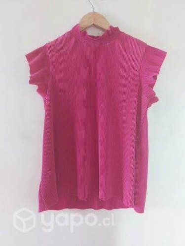Blusa plisada fucsia