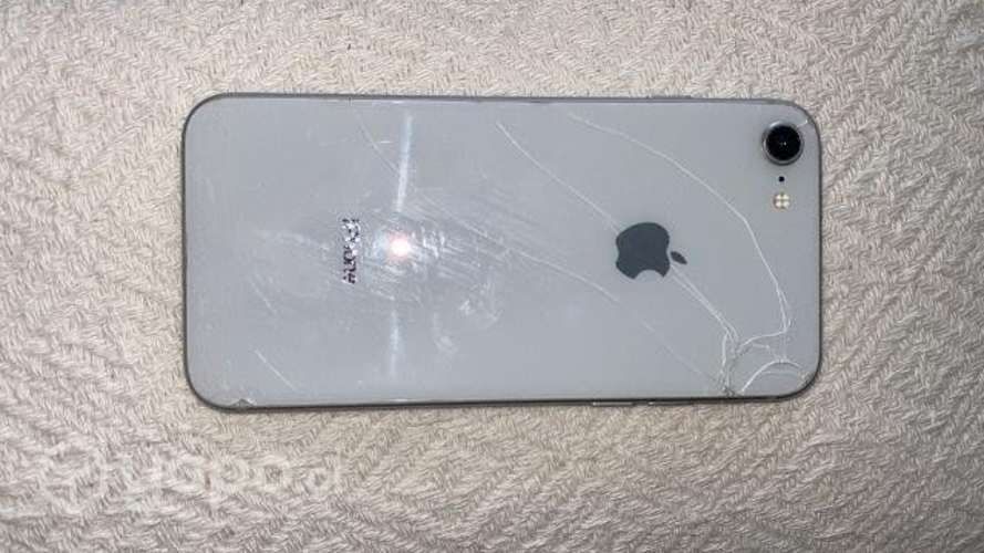 IPHONE 8 (Apple en su caja)