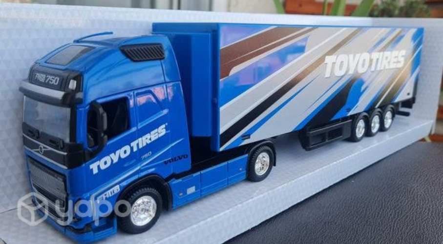 Camión Volvo FH16 azul con acoplado escala 1:43