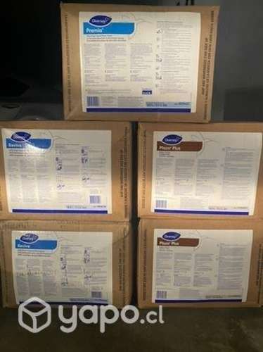 Lote de artículos de aseo profesionales