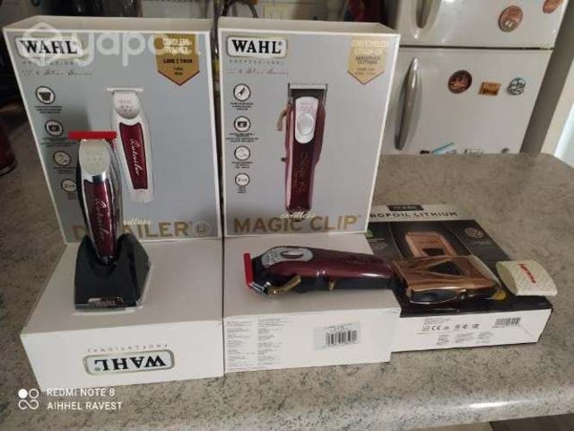 Kits de barbería máquinas wahl Andis y accesorios