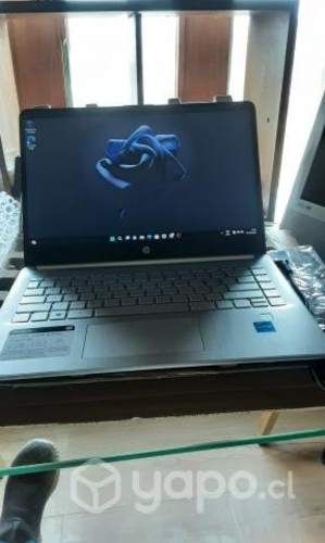 NOTEBOOK Laptop nuevo s/uso HP windows 11