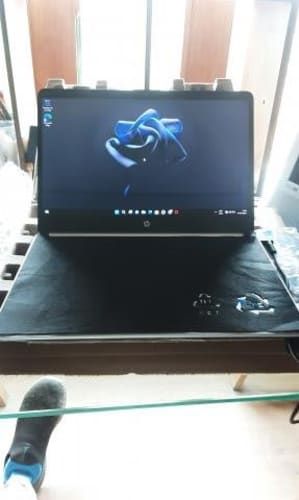 NOTEBOOK Laptop nuevo s/uso HP windows 11