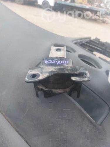 Soporte motor renault dokker