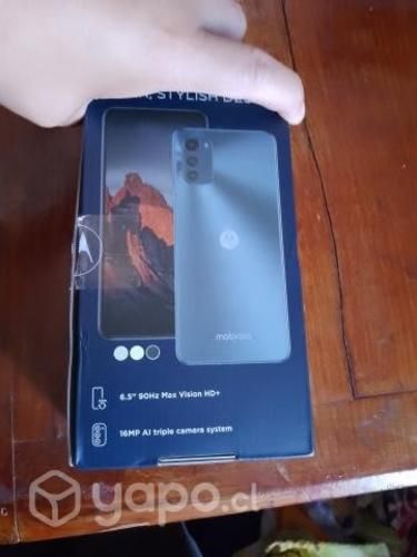 Celular moto E32