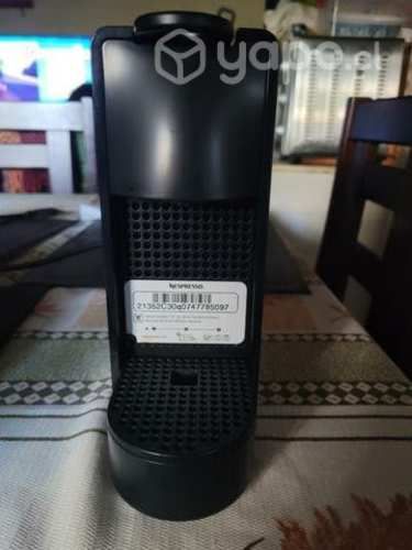 Cafetera Nespreso más Aeroccino 3