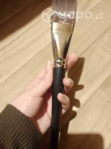 Pincel número 16 artel