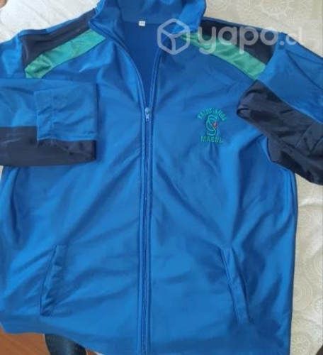 Poleron colegio Salesiano Macul