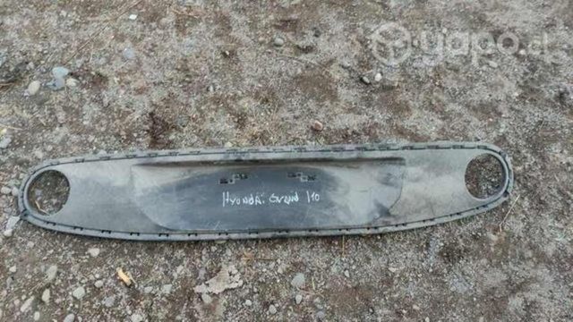 Moldura trasera Hyundai Grand i10