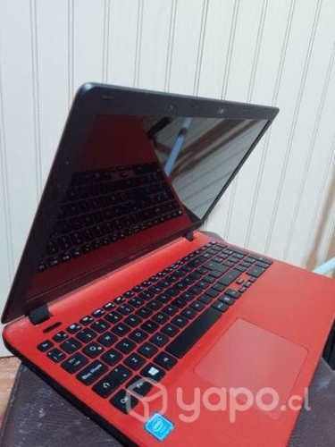 Laptop nueva pocos usos