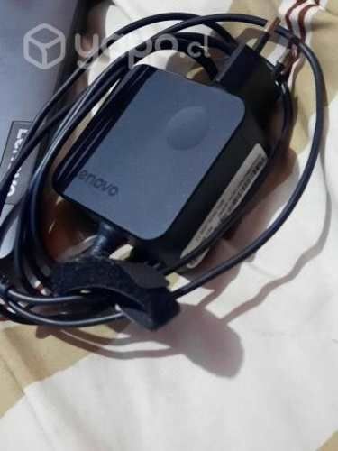 Laptop LENOVO V14 IGL 82C2 / 14