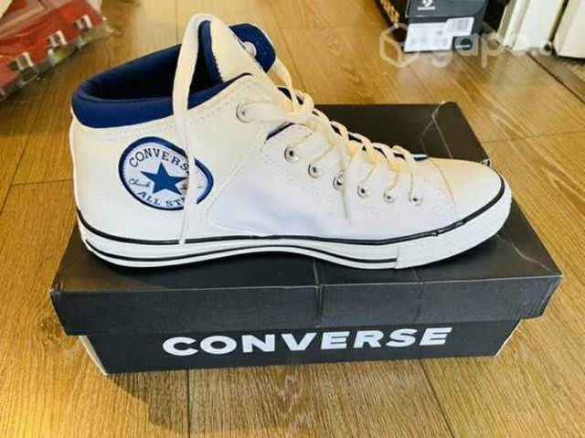 Zapatilla converse con caña talla 9.5
