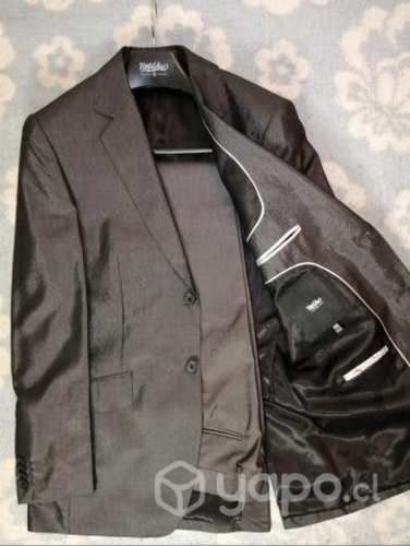 Ambo "Mossimo" usado (una postura)