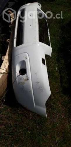 Parachoque delantero subaru forester turbo 2005