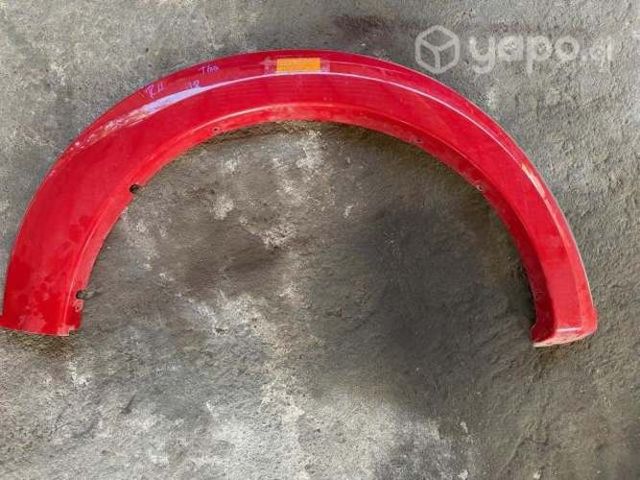 Moldura pasa rueda trasera derecha Mitsubishi L200