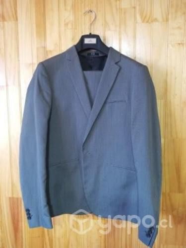 Traje hambo marca triazl y az 1 solo uso