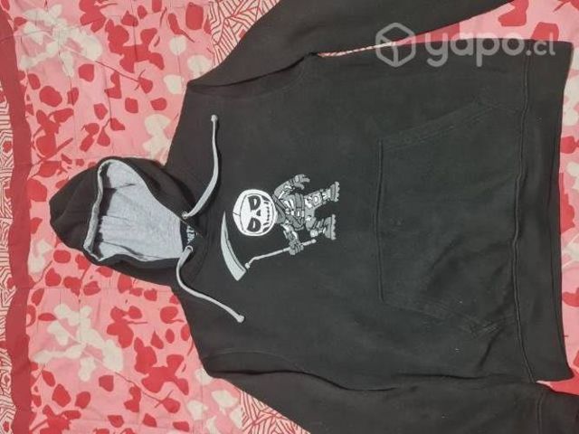 Poleras y polerones talla M