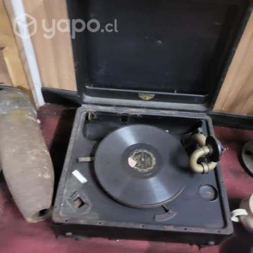 Vitrola en maleta