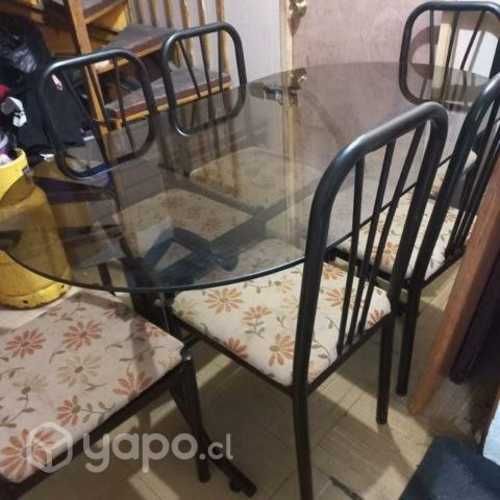 Comedor mesa de vidrio con silla cuadrada imperfec