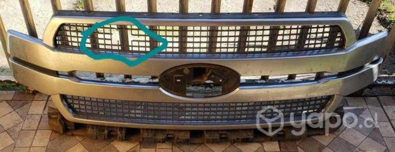 Mascara F150 Titanium 2018 2020 detalle mínimo