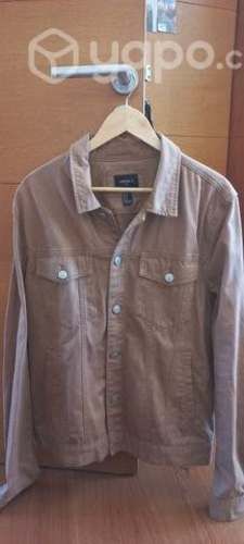 Chaqueta café forever 21