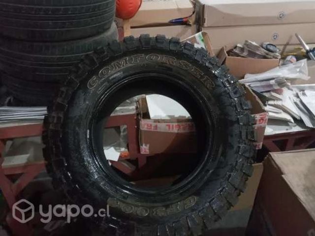 Llanta comforser jeep