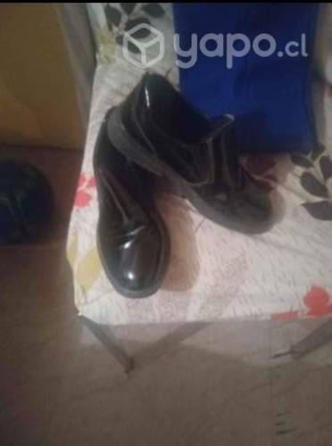 Terno talla 6 y zapato talla 30