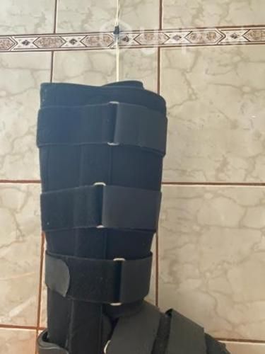 bota ortopédica ajustable