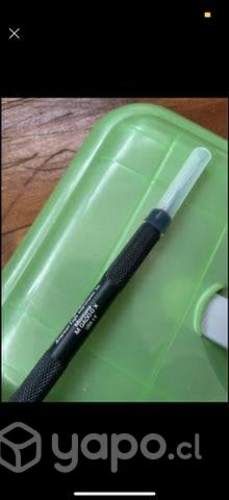 Variedad de material odontologico