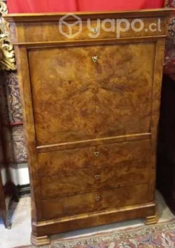 Elegante gran Secretaire chiffonier francés raiz