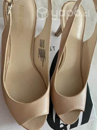 Sandalias altas impecables