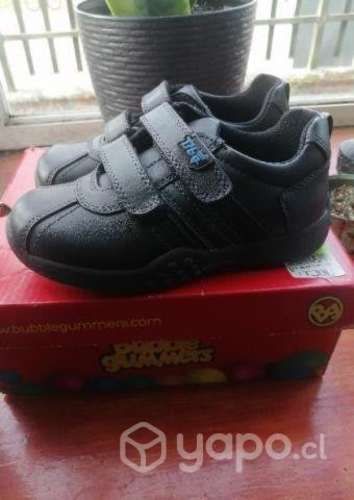 Zapato de colegio de Cuero