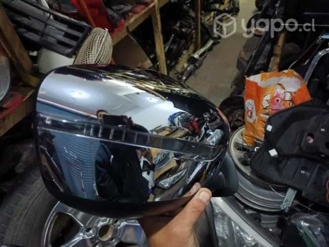 Espejo derecho cromado con luz np300