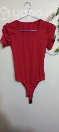 Ropita nueva con las 3b