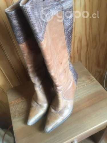 2 pares de botas cuero y reno