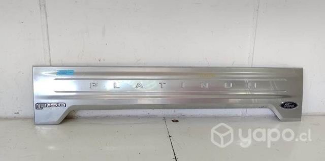 Moldura Portalon (FFP2244) Ford F150 2020