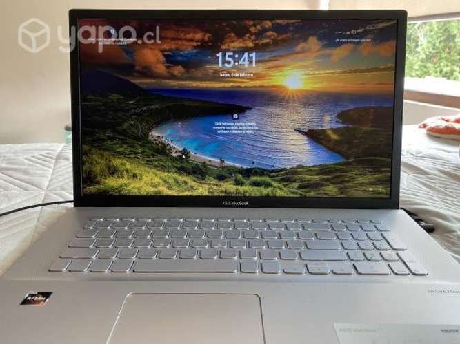 Laptop ASUS VivoBook Ryzen7 Ram 12 GB