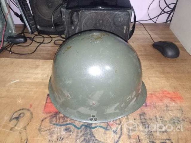 Casco militar chileno