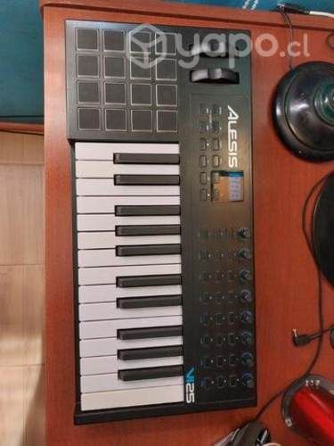 Teclado MIDI VI25