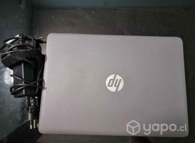 Notebook Hp básico con detalles estéticos