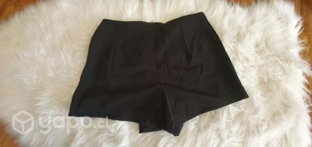 Falda/short negra