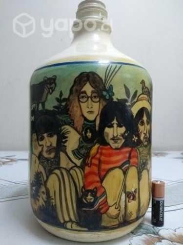 V03: Botella Vintage The Beatles Ballads