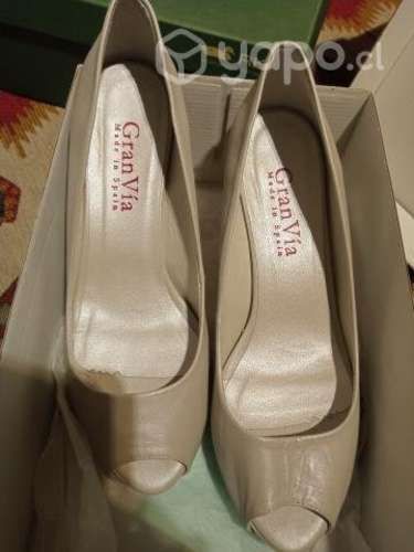 zapatos blanco marfil Nro 38